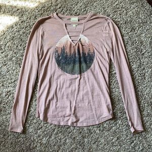Graphic long sleeve